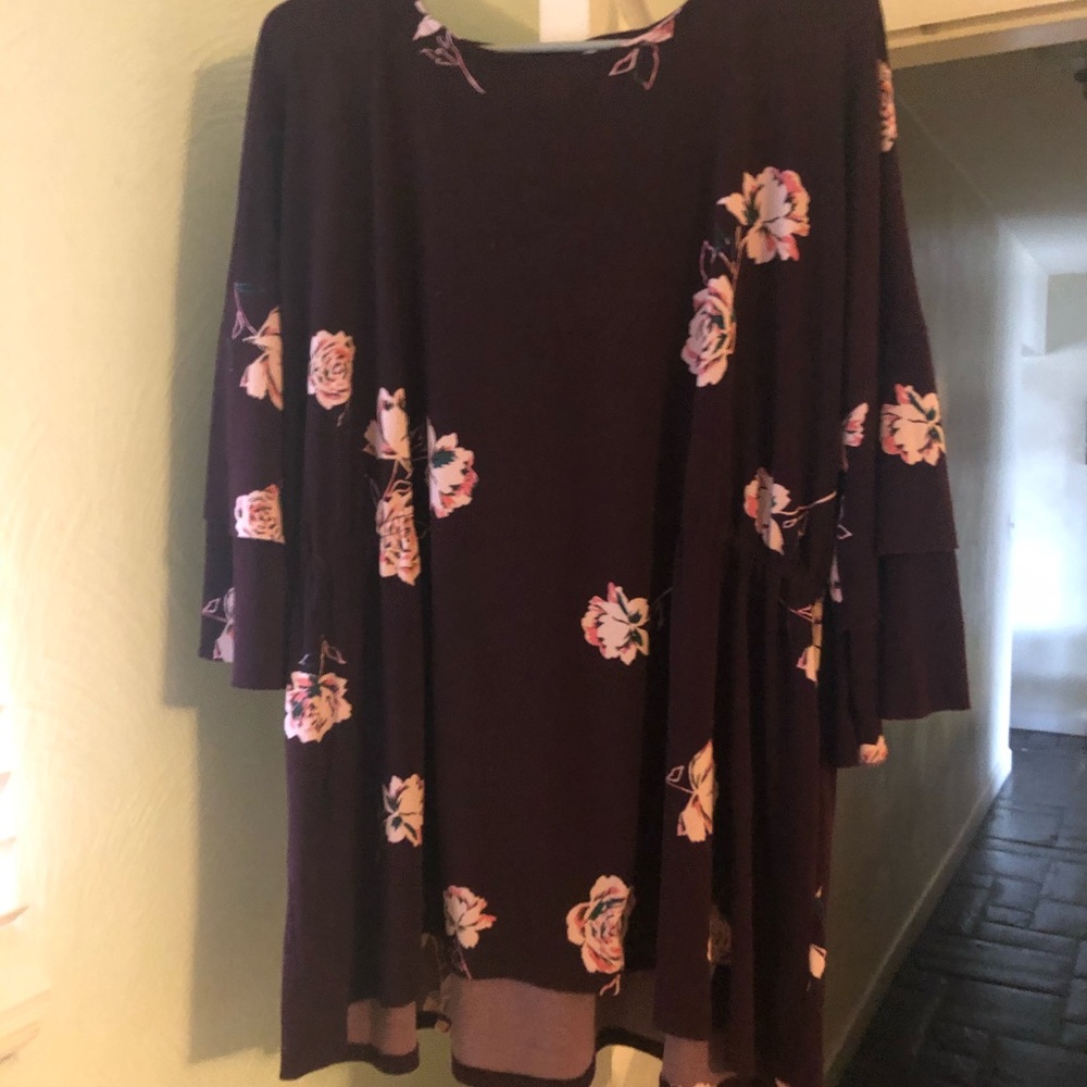 3/4 sleeve maternity blouse